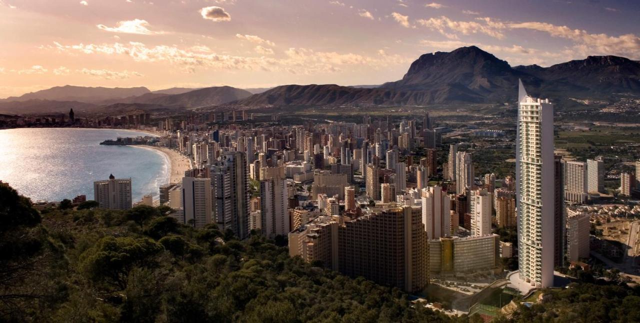 Skyline 14 Large And Sunny All-Day Balcony With Stunning Sea Views Benidorm Extérieur photo